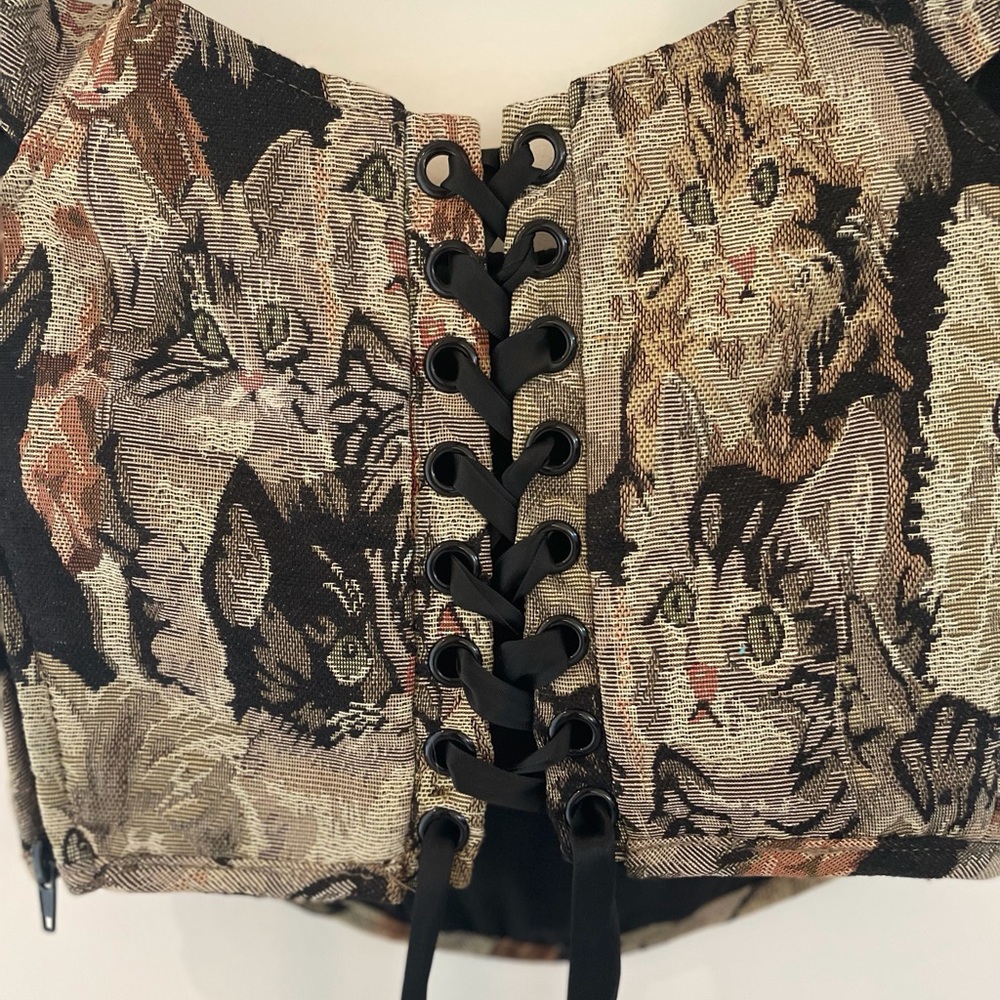 Victorian Corset Cat Pattern - Picture 5 of 7